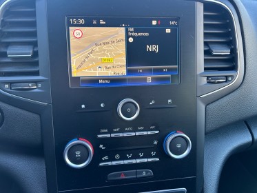 Renault megane iv berline business 1.5 dci 110 distri neuf / radar av - arr occasion simplicicar veauche simplicicar...