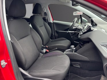 Peugeot 208 110ch eat6 tech edition aménagées  pour tpmr garantie 12 mois très faible kilométrage occasion scl 56 -...