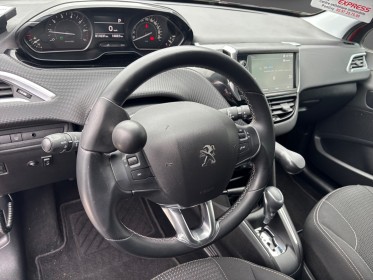 Peugeot 208 110ch eat6 tech edition aménagées  pour tpmr garantie 12 mois très faible kilométrage occasion scl 56 -...
