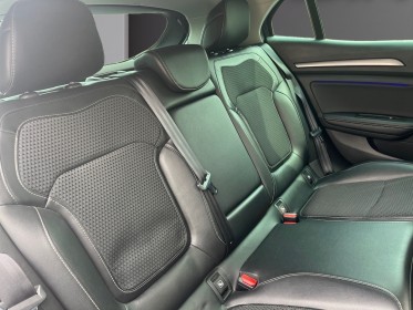 Renault megane iv berline dci 130 bose  suivi d'entretien  garantie 12 mois occasion simplicicar vernon simplicicar...