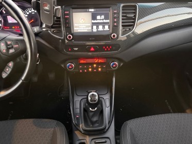 Kia carens 1.7 crdi 115cv active - 7 places - distribution à chaîne - attelage - garantie 12 mois occasion simplicicar...