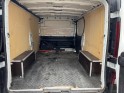 Renault trafic fourgon l2h1 1200 kg dci 120 grand confort attelage kit bois clim régulateur garantie 12 mois occasion...
