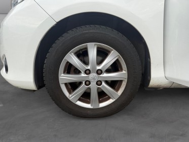 Toyota yaris 69 vvt-i tendance  climatisation jantes alliage volant multifonctions garantie 12 mois occasion simplicicar...
