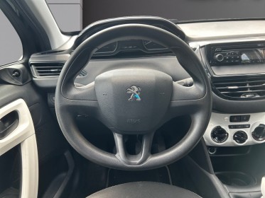 Peugeot 208 68ch bvm5 like - courroie changée - pneus neufs - garantie 12 mois occasion simplicicar caen  simplicicar...
