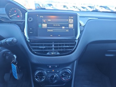 Peugeot 208 1.6 bluehdi 75ch bvm5 style occasion simplicicar velay simplicicar simplicibike france