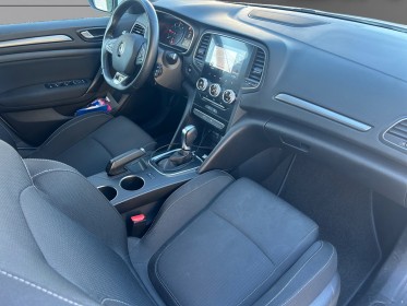 Renault megane iv berline blue dci 115 edc business radar av arr / carplay / attelage occasion simplicicar veauche...