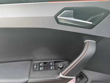 Seat leon e-hybrid 204 ch dsg6 fr avec attelage amovible occasion simplicicar lille  simplicicar simplicibike france