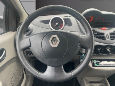 Renault twingo ii 1.5 dci 65 ch dynamique / distribution faite / entretien à jour / garantie 12 mois occasion simplicicar...