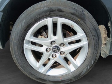 Toyota c-hr hybride my20 1.8 vvt-i 16v hybrid non rechargeable / 2wd / finition graphic occasion réunion ville st pierre...