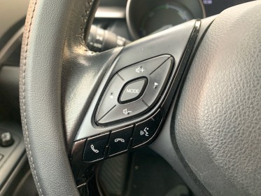 Toyota c-hr hybride my22 1.8l dynamic garantie 12 mois occasion montreuil (porte de vincennes)(75) simplicicar simplicibike...