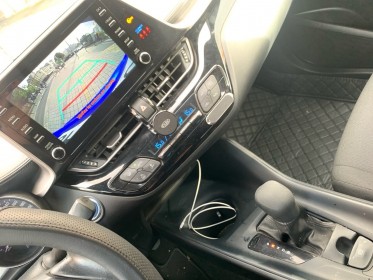 Toyota c-hr hybride my22 1.8l dynamic garantie 12 mois occasion montreuil (porte de vincennes)(75) simplicicar simplicibike...