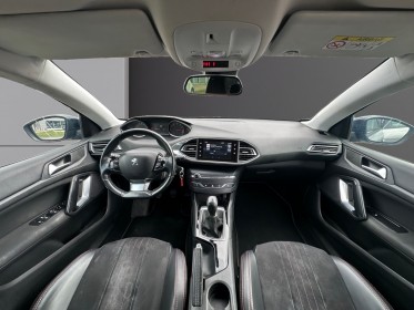 Peugeot 308 gt line 1.2 puretech 110ch ss bvm5 occasion avignon (84) simplicicar simplicibike france