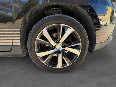 Peugeot 2008 1.6 hdi 120ch ss bvm6 urban cross attelage remorque garantie 12 mois occasion simplicicar pertuis  simplicicar...