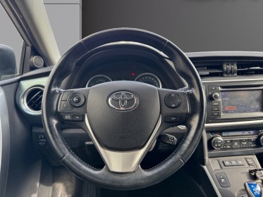 Toyota auris hybride 136h dynamic garantie 12 mois occasion montpellier (34) simplicicar simplicibike france