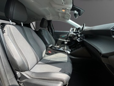 Peugeot 208 100ch allure pack courroie à jour garantie 12 mois occasion montpellier (34) simplicicar simplicibike france