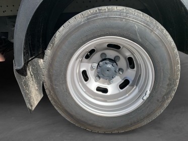 Iveco daily 3.0 d 16v 160 ch tva recuperable prix ht caisse hayon ccb 35c16h3.0 empattement 4100 garantie 12 mois occasion...