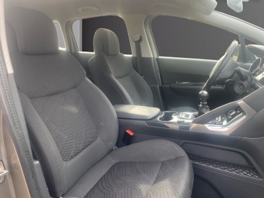 Peugeot 3008 business 1.6 hdi 115 ch carplay/ climatisation auto occasion simplicicar orgeval  simplicicar simplicibike france