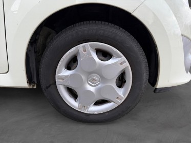 Renault twingo ii 1.2 lev 16v 75 eco2 authentique euro 5 occasion simplicicar rennes simplicicar simplicibike france