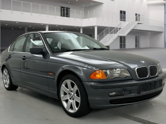 Bmw serie 3 e46 325i 192 ch pack luxe - 6 cylindres en ligne - carnet d'entretien occasion simplicicar lagny  simplicicar...