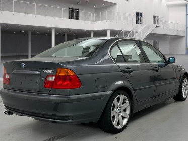 Bmw serie 3 e46 325i 192 ch pack luxe - 6 cylindres en ligne - carnet d'entretien occasion simplicicar lagny  simplicicar...