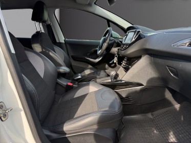 Peugeot 2008 thp 110ch ss eat6 allure - boite automatique occasion simplicicar lagny  simplicicar simplicibike france