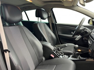 Renault megane iii estate estate iii 1.9 dci 130 fap eco2 bose - toit pano - demarrage sans cle occasion simplicicar...