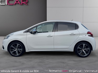 Peugeot 208 feline 110ch eat6 / cuir chauffant / toit pano / 1ere main / distrib ok occasion simplicicar orgeval  simplicicar...