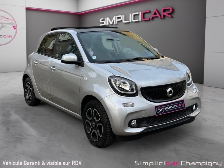 Smart forfour 0.9 90 ch ss ba6 prime cabriolet - carplay - sièges en cuir chauffant - caméra de recul - radar ar occasion...
