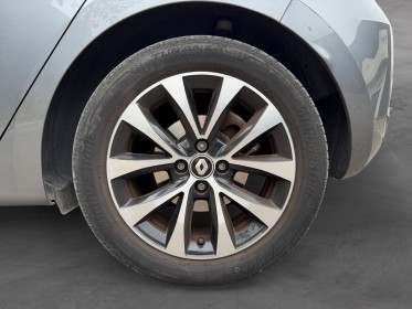 Renault clio v e-tech hybride 145 techno garantie 12 mois occasion simplicicar lyon nord simplicicar simplicibike france