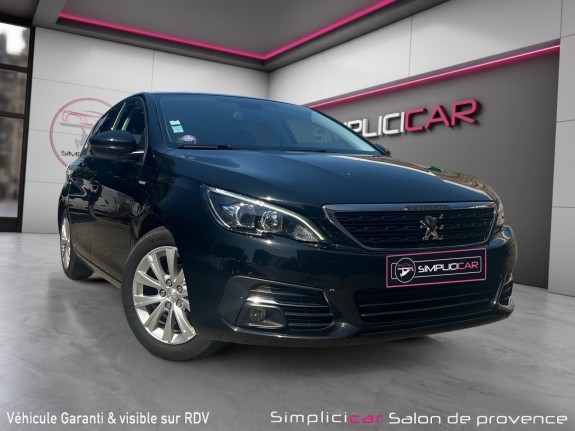 Peugeot 308 1.2 110ch bvm6 style / carplay / camera / attelage / courroie effectuee occasion simplicicar salon de provence...