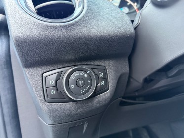 Ford tourneo courier titanium 1.0  100cv/radar av ar/attelage/carplay android/entretien ford/ occasion simplicicar salon de...