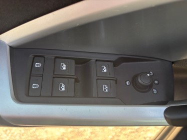 Audi q3 q3 35 tfsi 150 ch q3 / radars av ar / car play / siÈges av chauffants / ct ok / rÉvision ok / garantie 12 mois...
