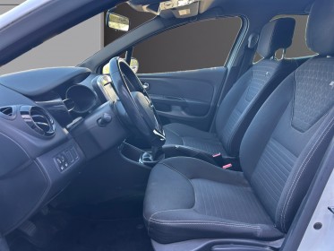 Renault clio iv dci 90 energy intens occasion simplicicar lyon nord simplicicar simplicibike france