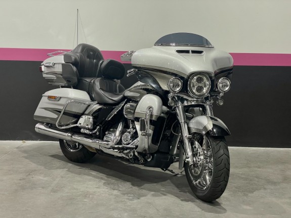 Harley davidson cvo ultra limited 1868 occasion parc moto simplicicar lyon ouest simplicicar simplicibike france