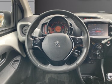 Peugeot 108 82ch bvm5 allure top! caméra de recul toit ouvrant régulateur garantie 12 mois occasion barberey simplicicar...