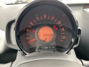 Peugeot 108 82ch bvm5 allure top! caméra de recul toit ouvrant régulateur garantie 12 mois occasion barberey simplicicar...