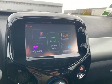 Peugeot 108 82ch bvm5 allure top! caméra de recul toit ouvrant régulateur garantie 12 mois occasion barberey simplicicar...