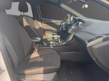 Ford focus 1.0 ecoboost 125 ss st line régulateur de vitesse caméra garantie 12 mois occasion barberey simplicicar...