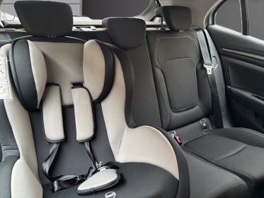 Renault megane iv berline 1.5 blue dci 115 - 20 business - aide au parking av/ar - clim bi-zone - entretien à jour occasion...