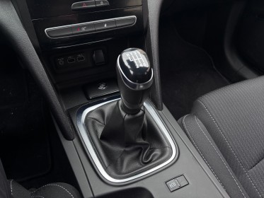 Renault megane iv berline 1.5 blue dci 115 - 20 business - aide au parking av/ar - clim bi-zone - entretien à jour occasion...