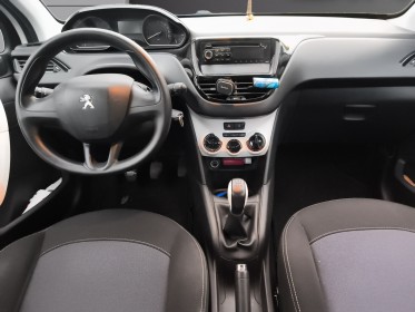 Peugeot 208 1.2 puretech 68ch bvm5 like occasion parc voitures beauvais simplicicar simplicibike france