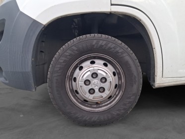 Peugeot boxer fourgon tole 333 l2h1 2.2 hdi 110 pack clim/garantie 12 mois / tva récupérable occasion simplicicar angers...