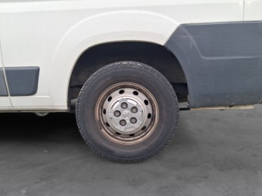 Peugeot boxer fourgon tole 333 l2h1 2.2 hdi 110 pack clim/garantie 12 mois / tva récupérable occasion simplicicar angers...