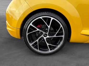 Renault megane iii coupe rs 2.0 265ch - jaune sirius - jantes steev 19  - ligne milltek - bose - bluetooth - suivi...