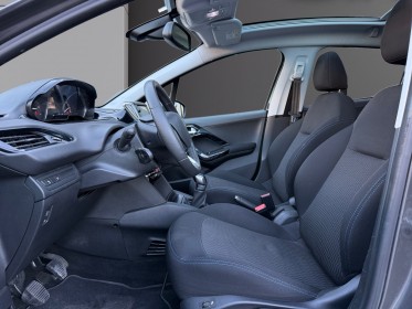Peugeot 208 82ch ss bvm5 signature garantie 12 mois sièges chauffants occasion simplicicar angers simplicicar simplicibike...