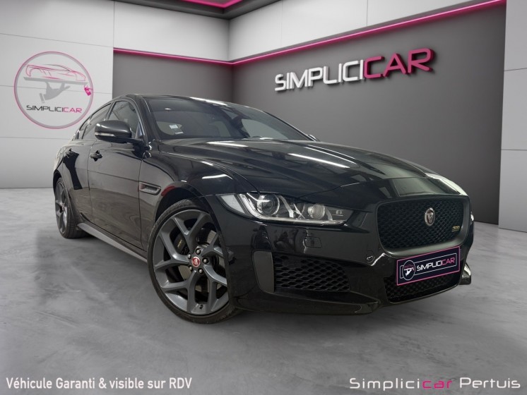 Jaguar xe xe 2.0 - 300 ch bva awd 300 sport // reprog ethanol / sieges chauffants / gps / garantie 12 mois occasion...