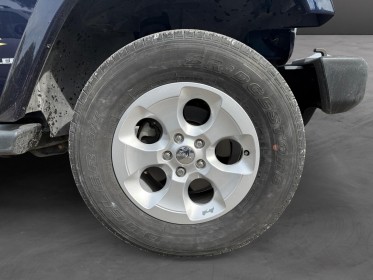Jeep wrangler 2.8 crd 200 sahara attelage jantes 18 clim gps vitres et rétroviseurs électriques garantie 12 mois occasion...