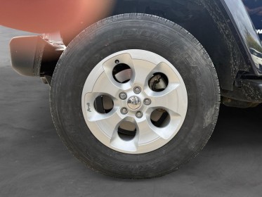 Jeep wrangler 2.8 crd 200 sahara attelage jantes 18 clim gps vitres et rétroviseurs électriques garantie 12 mois occasion...