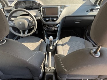 Peugeot 208 business luehdi 100ch ss bvm5 active business occasion simplicicar lille  simplicicar simplicibike france