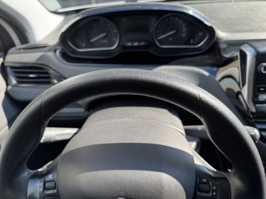 Peugeot 208 business luehdi 100ch ss bvm5 active business occasion simplicicar lille  simplicicar simplicibike france